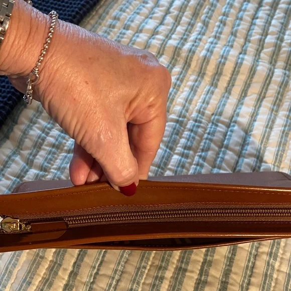 Burberry Tan Leather Clutch - Picture 4 of 14